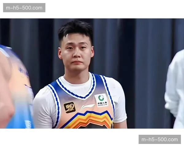 北京队引入麦基和赵睿，纸面阵容豪华但缺乏稳定性